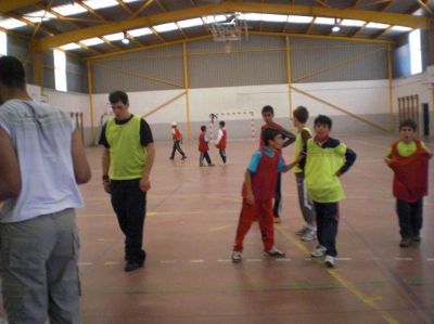 Actividades deportivas co alumnado de 6º de primaria da Gándara
