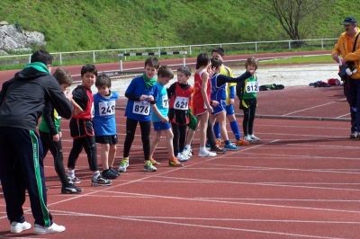 Sergio Franco nos 500 ml
Palabras chave: CEIP ANTONIO INSUA BERMÚDEZ XOGADE 2013 ATLETISMO 1ª CLASIFICATORIA PROVINCIAL 17 marzo 2013 ATLETISMO PISTA