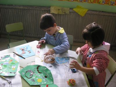 Facendo a nosa árbore pequeniña
