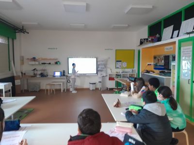 Grupo 4_Marzo 2023 (22)
Palabras chave: 2022/23, be-leolab, laboratorios de aprendizaxe, lab. documental, grupo 4, marzo