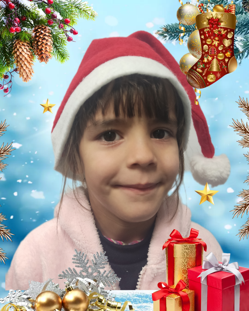 ChristmasPhoto1670849775567.png