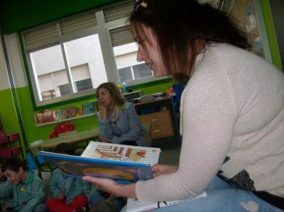 Abril, aula de 3-4 anos B.
