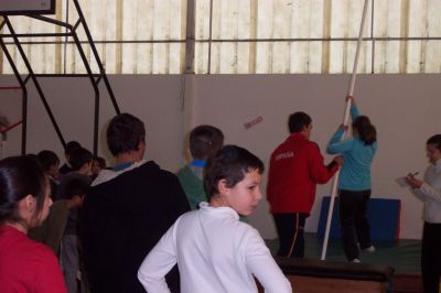 Práctica
Práctica do salto con pértega
Palabras chave: deporte, actividades, visitas