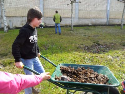 Usamos o noso propio compost
