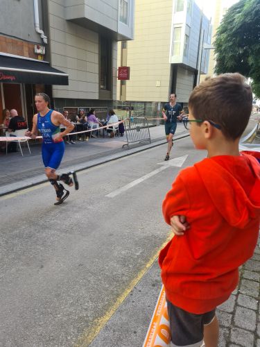 Palabras chave: deporte, atletismo, triatlón, pontevedra