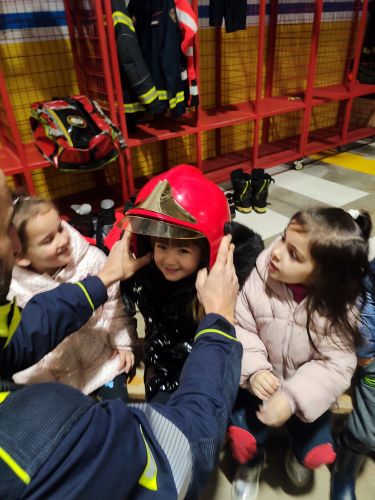 Palabras chave: infantil primaria bombeiros saídas excursións