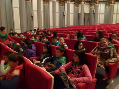 esperando polos Odaiko saudamos a Darío e Adán que o curso pasado estaban na Sobreira e que viñan ao concerto co seu novo cole.
