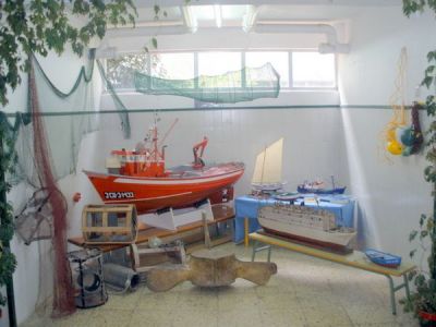 Exposición de barcos no centro. Marzo-xuño 2011
