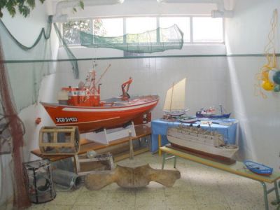 Exposición de barcos no centro. Marzo-xuño 2011
