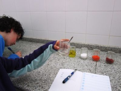 Experimentos coa auga
