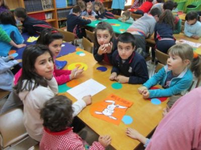 ACTIVIDADES  EN  LA  BIBLIOTECA
