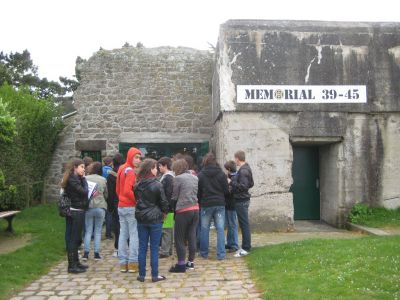 Comezo da visita ao búnker de Alet, preto de St Malo. Construccións de guerra.
