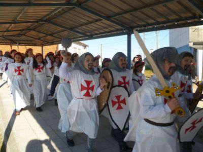 FOTOS ENTROIDO 2º CICLO
O exército templario de Pazos coas súas armas a punto para dura batalla.
Palabras chave: 2º CICLO ENTROIDO