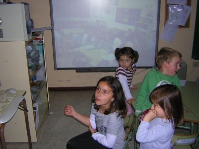 estamos mantendo unha videoconferencia cós de Mirón. 
