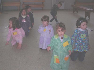 006- obradoiro levacastaña
Nenos de distintas escolas levando castaña.
