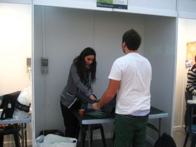 Galiciencia 2010
Comezando a instalación do stand de Luminiscencia. Recén chegados.
