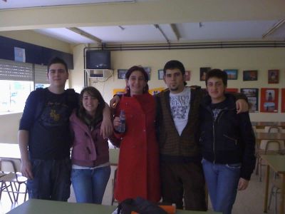 Adriana, Samuel, Mónica, Adrián e Dores (Capitana). Antes de partir para o Debate
