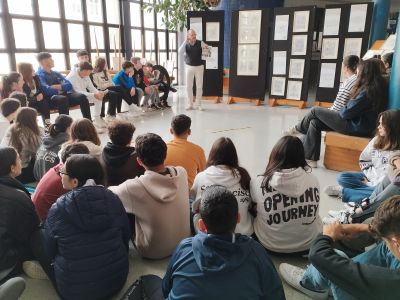 Palabras chave: Primitivo Marcos presenta a exposición ao alumnado de 1º e 2º da ESO