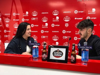 Nerea entrevistando a Damiá Sabater, xogador do CD Lugo cedido polo Mallorca.
