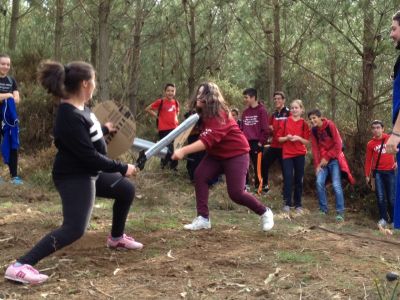 Noelia, poñendo en práctica o lema "a mellor defensa é un bo ataque".
