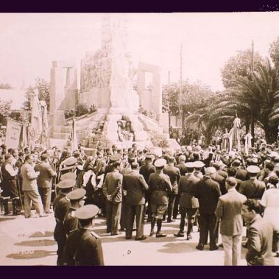 42. INAUGURACIÓN DO MONUMENTO A CURROS NA CIDADE DA CORUÑA EN 1934
