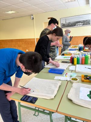 Obradoiro de bolsas de tela reutilizables. Alumnado de 3º da ESO.
