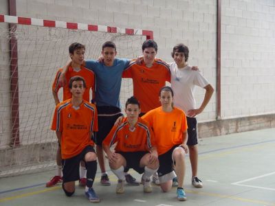 Entrega de trofeos, IES O COUTO
Entrega de trofeos no IES O COUTO de Ourense, a cargo do departamento de Educación física.
Palabras chave: festival, ourense, trofeos, deporte