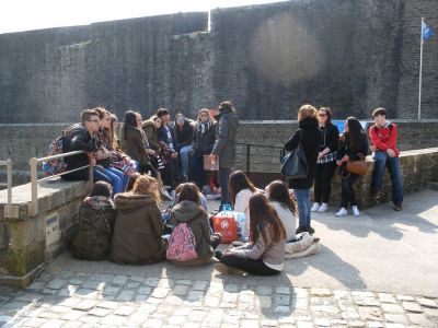 Aux portes du château de Brest
