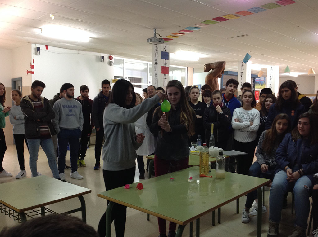 Marta Oliveira García, de 2º de Bachillerato A: E o globo hincha. Ese globo que (non) rebenta
