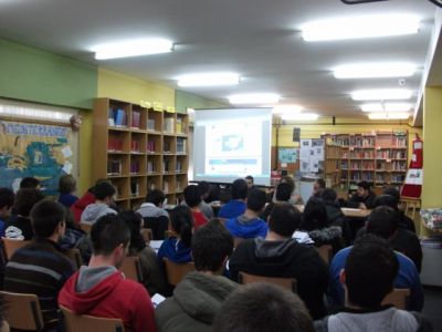 Mesa redonda ciclo ASIR
Mesa redonda ciclo ASIR, martes 5 de marzo na biblioteca.
Palabras chave: actividade informativa