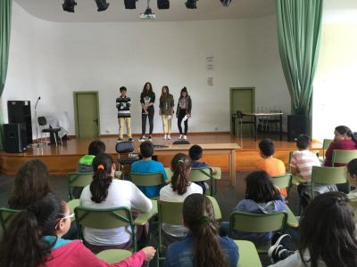 17 de Xuño de 2016
Visita alumnado de 6º Primaria, colexio "O Coto"
Palabras chave: actividade educativa