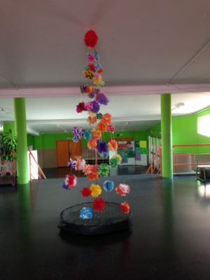Árbore de Nadal
Realizado por alumnado de 1º ESO, na materia de Educación Plástica e Visual
Palabras chave: actividade cultural