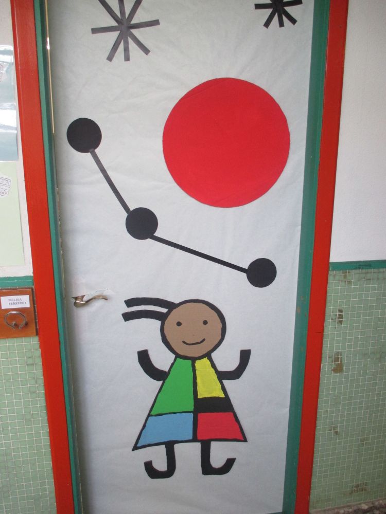 DESCUBRIMOS A MIRÓ EN INFANTIL
LAS PUERTAS DE CLASE
