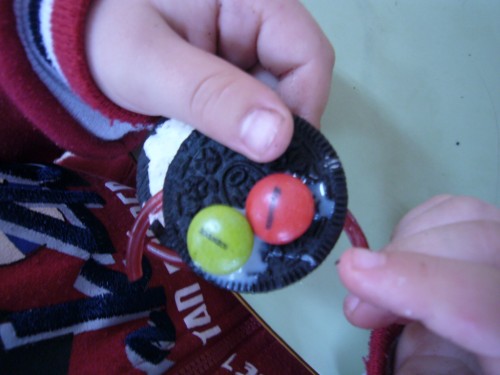 Arañas con galletas e lacasitos