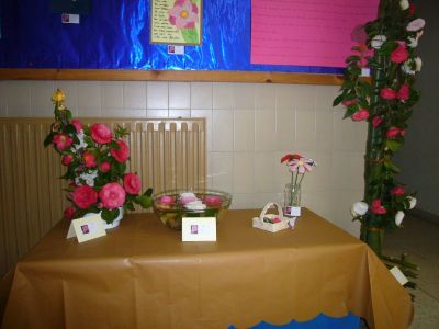 mesa con flores
