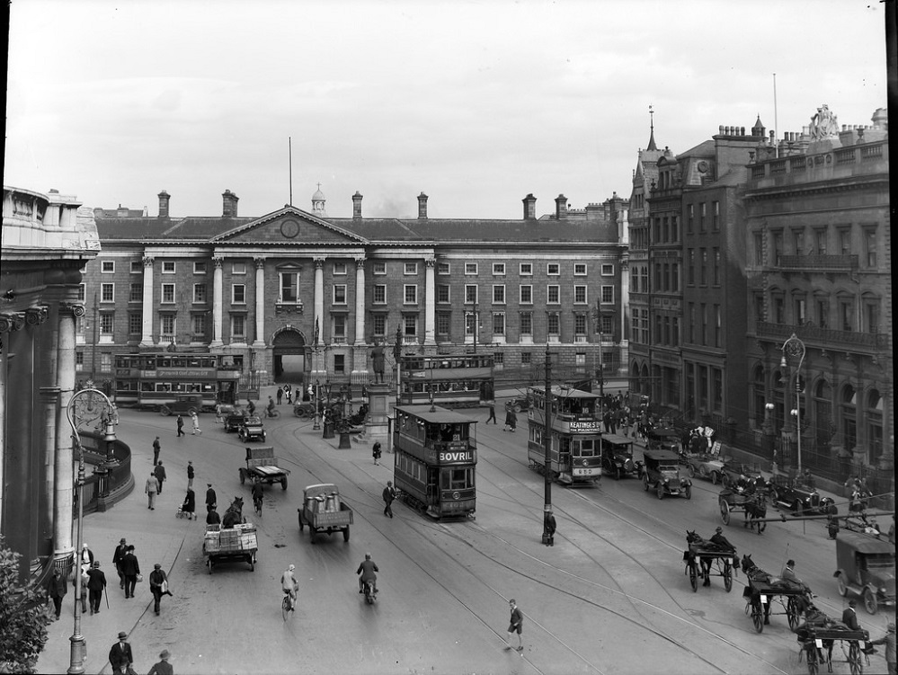 Rúa principal de Dublín en 1930