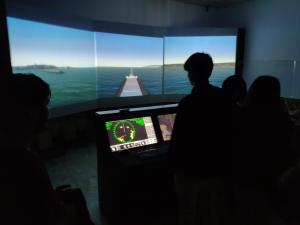 Simulador de navegación dun petroleiro