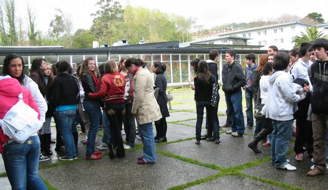 O ALUMNADO DE 3º E 4º DA ESO FORON AOS IES CRUCEIRO BALEARES AO TEATRO "INTERRAIL" O 28 DE MARZO