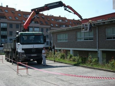 Arranxo de canalóns
Arranxo e limpeza de canalóns.
Palabras chave: actividade constructiva