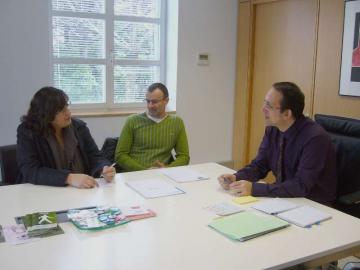 Anxo Lorenzo con representantes da Universidade de Santiago de Compostela