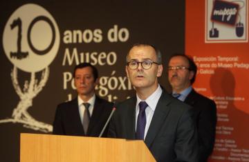 Xesús Vázquez Abad inaugura a mostra conmemorativa ‘10 anos de MUPEGA’ 