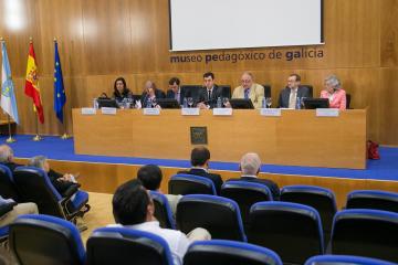  Román Rodríguez preside a entrega das bolsas Ventura Figueroa a 20 estudantes de ensinanzas superiores