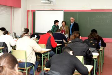 Valentín García visitou os centros de Santiago que acollen as probas para comprobar o bo funcionamento do sistema 