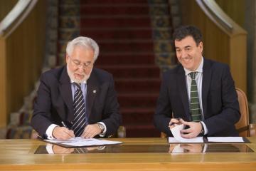 A Xunta e o Parlamento organizarán visitas escolares a ambas institucións